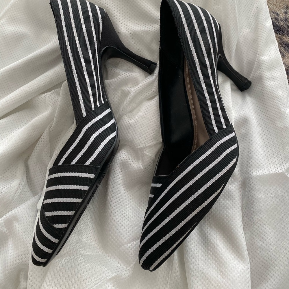 High heels - Picture 2 of 2